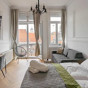 Pedestrian Apartment, The Location , Budapest Hungary