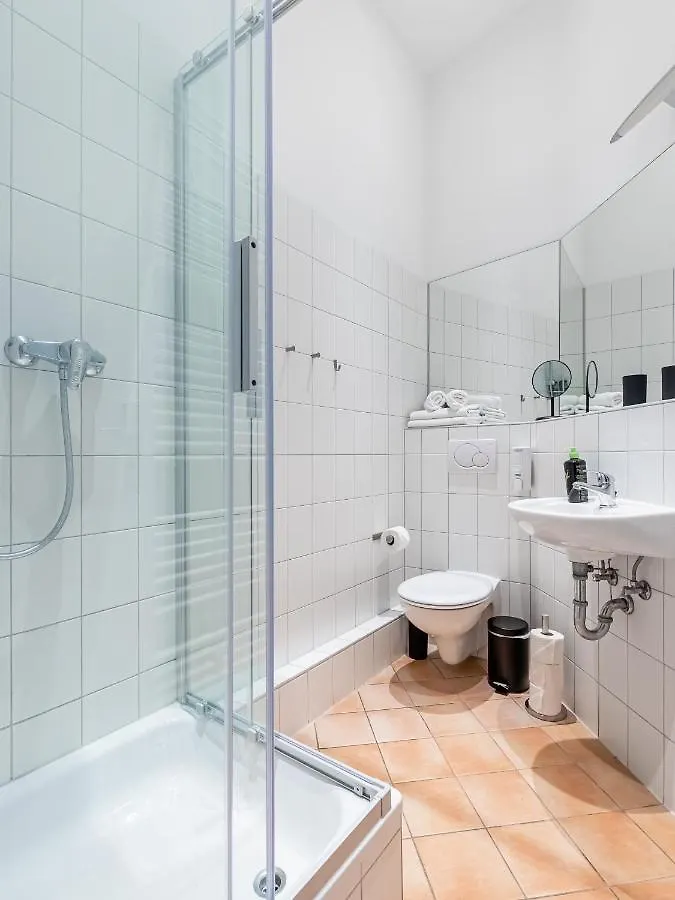 Limehome Berlin Malmoeer Strasse